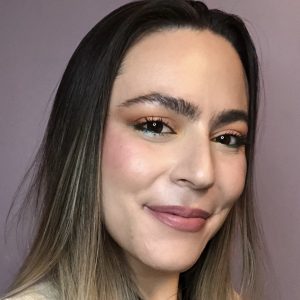 Tara White Headshot e1659383733954